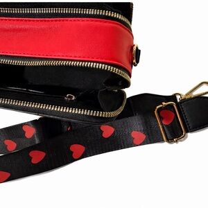 Elegant Red and Black Heart Crossbody Bag